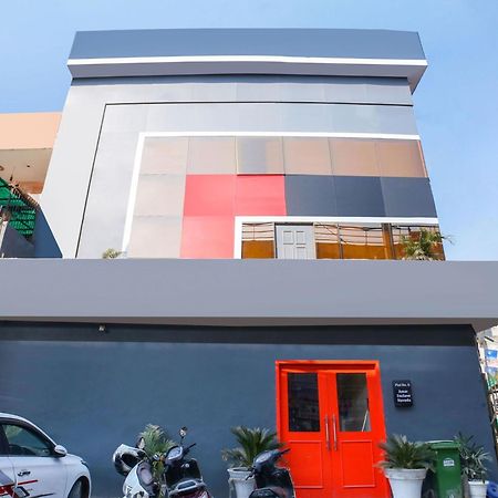 Super Hotel O Nawada Metro Delhi  Dış mekan fotoğraf